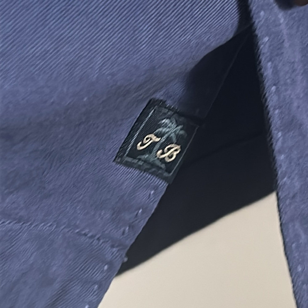 Tommy Bahama Classic Men’s Brushed Silk Short Sleeve Button Up Camp Shirt - Picture 3 of 6
